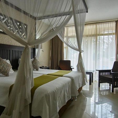 Victoria Falls Rainbow Hotel מראה חיצוני תמונה