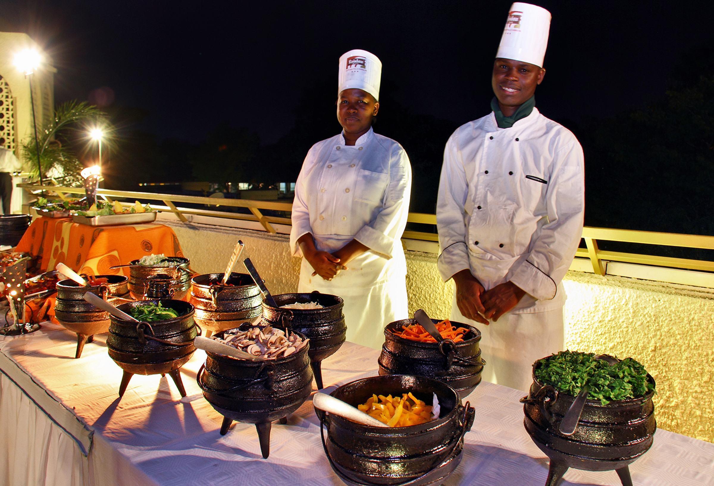Victoria Falls Rainbow Hotel מראה חיצוני תמונה