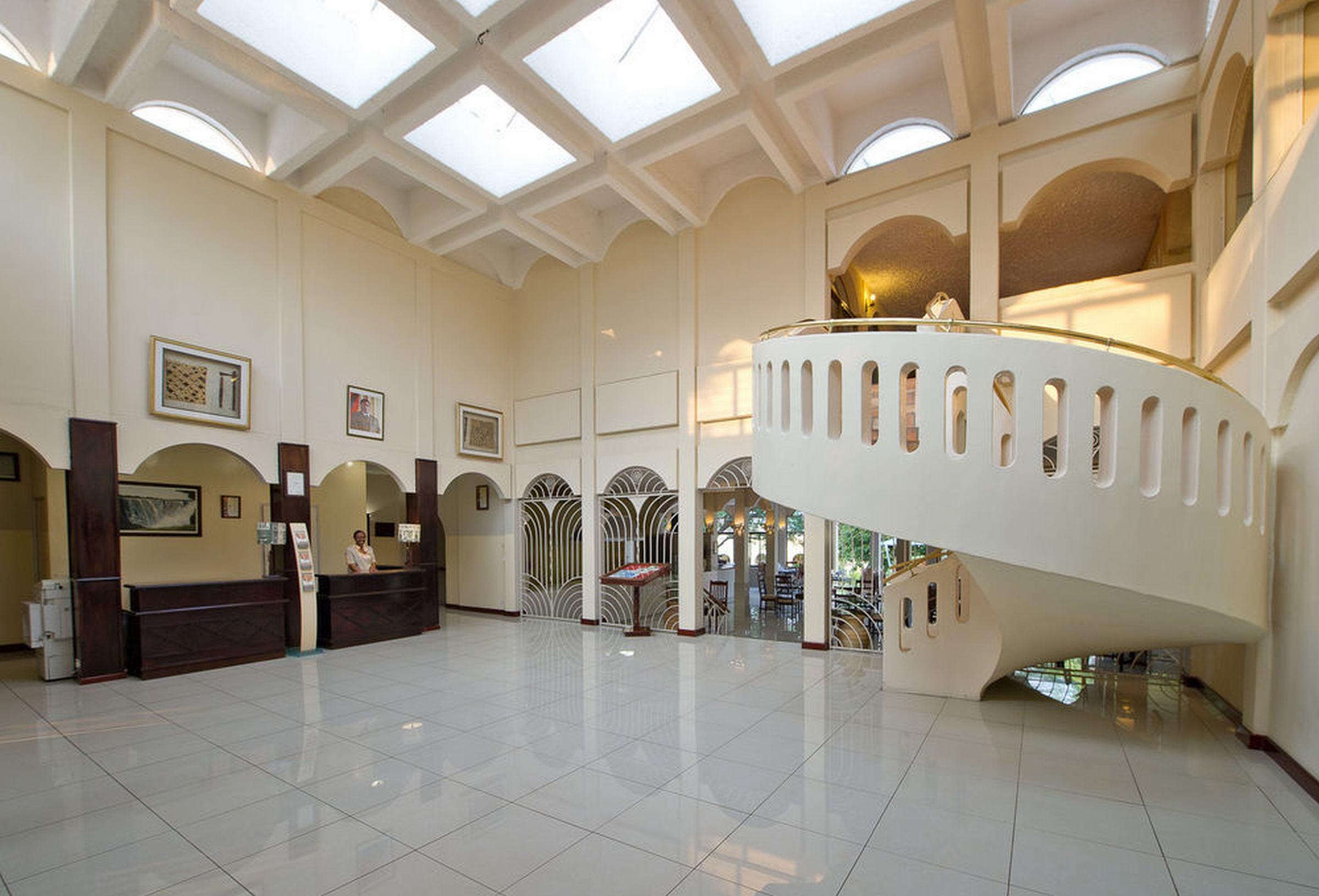 Victoria Falls Rainbow Hotel מראה חיצוני תמונה