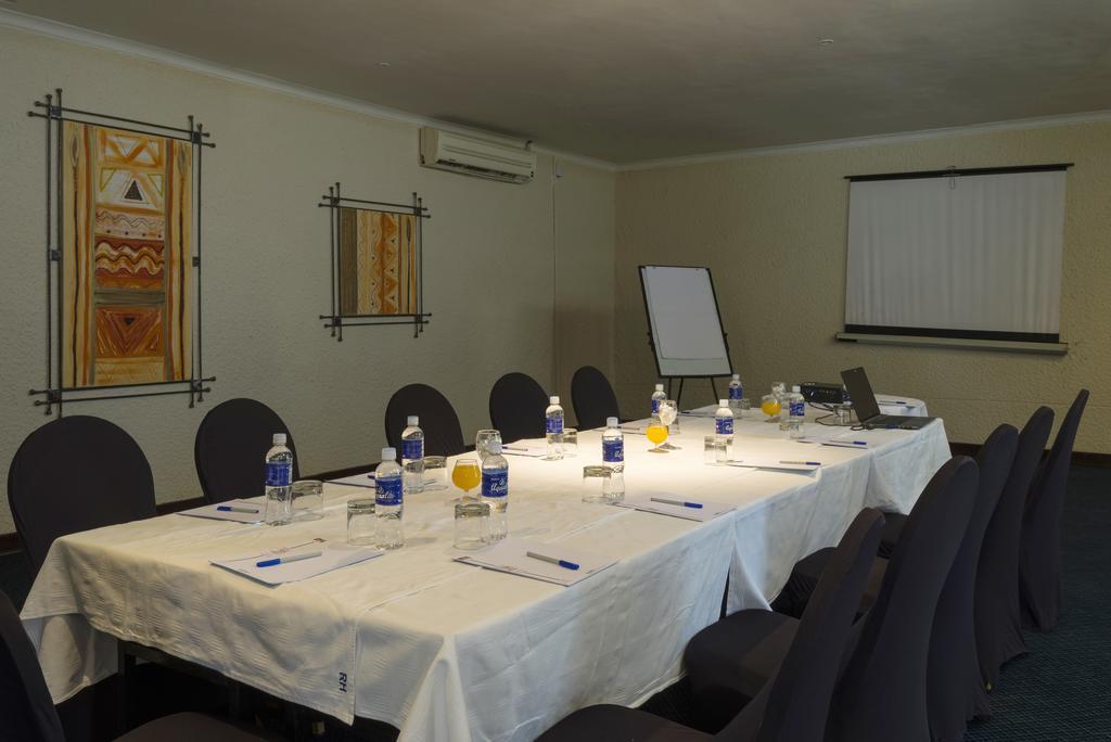 Victoria Falls Rainbow Hotel מראה חיצוני תמונה