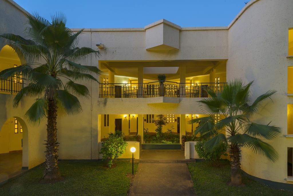 Victoria Falls Rainbow Hotel מראה חיצוני תמונה