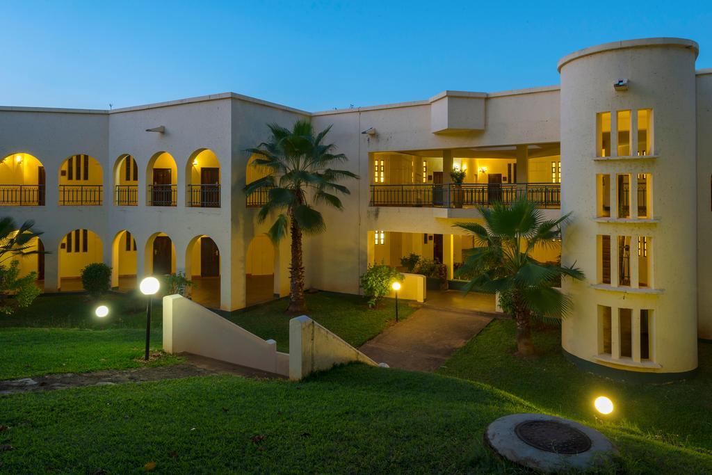 Victoria Falls Rainbow Hotel מראה חיצוני תמונה