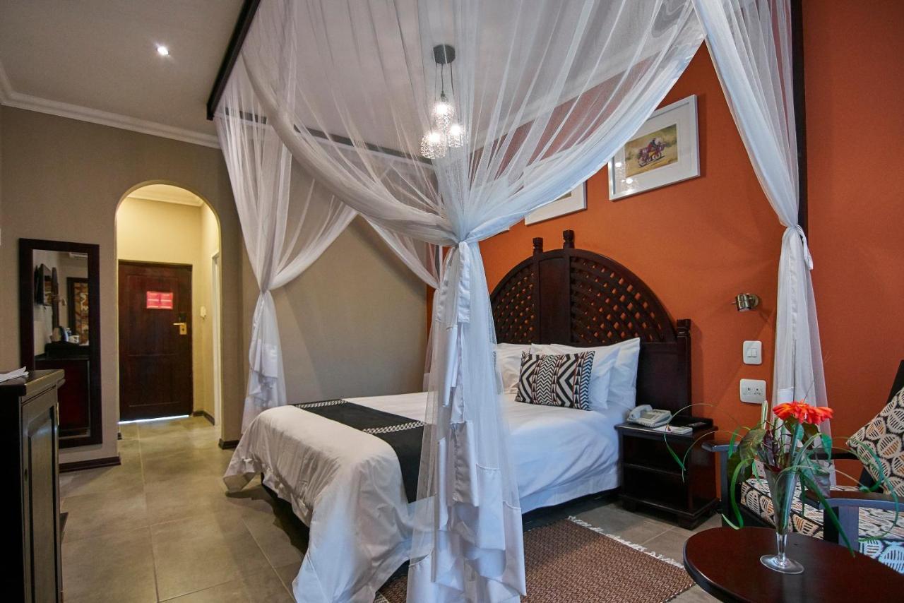 Victoria Falls Rainbow Hotel מראה חיצוני תמונה